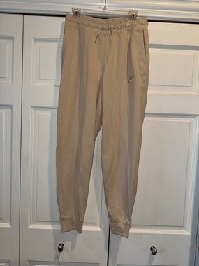 Nike Men’s Beige/Tan Jogger Pants